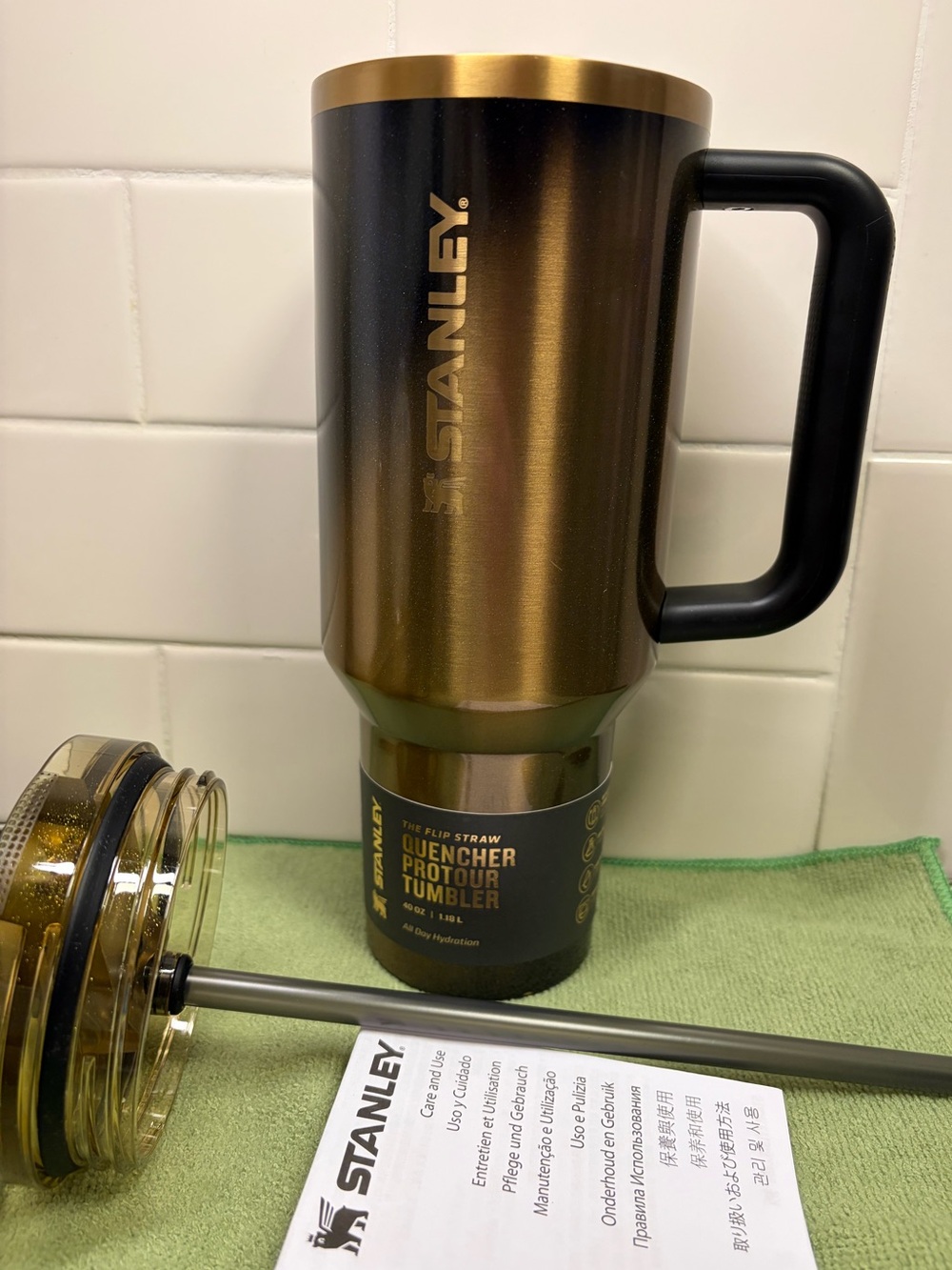 Stanley - 40 oz. Quencher ProTour Flip Straw Tumbler - BLACK HONEY (Ltd. Edt) - Picture 10 of 17